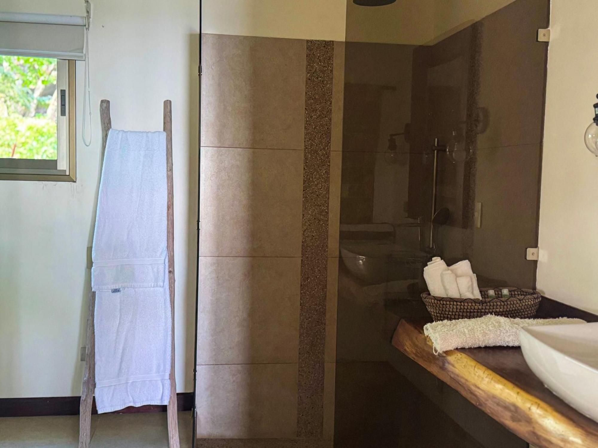 Cocobolo Beach Boutique Hotel San Juanillo Dış mekan fotoğraf